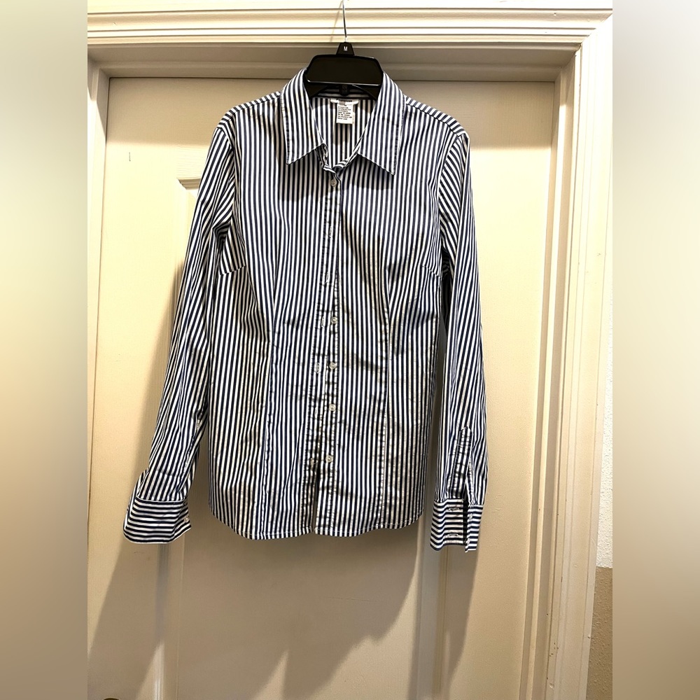 #18 Ladies long sleeve blue stripe shirt.